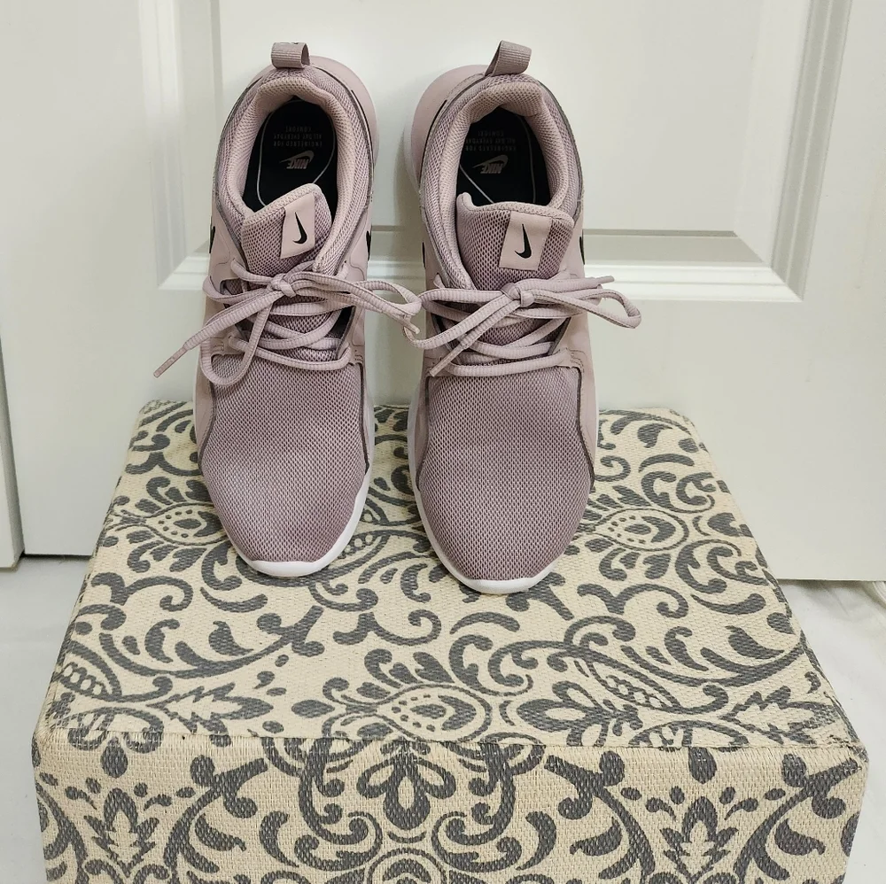Nike Tessen Particle Rose Running Sneakers - Picture 4 of 5